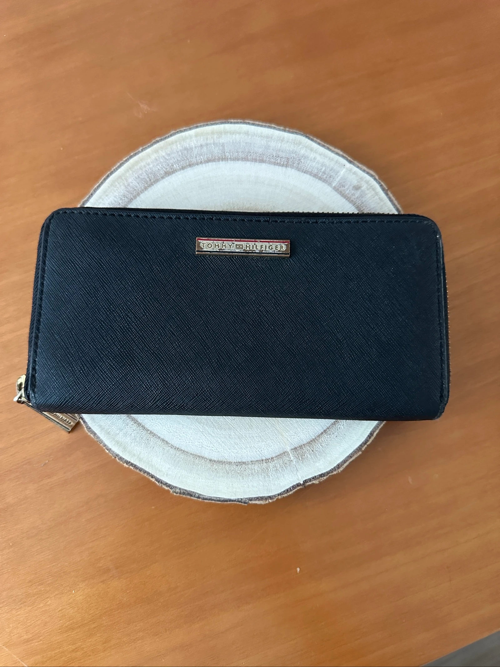 Cartera / Monedero Tommy Hilfiger Negro/Azul - Zip Around Saffiano